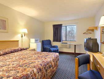 Super 8 By Wyndham Hot Springs Hotell Rum bild